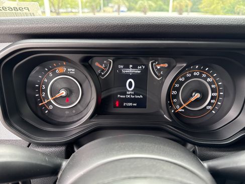 Used 2025 Jeep Wrangler Sport S image 20