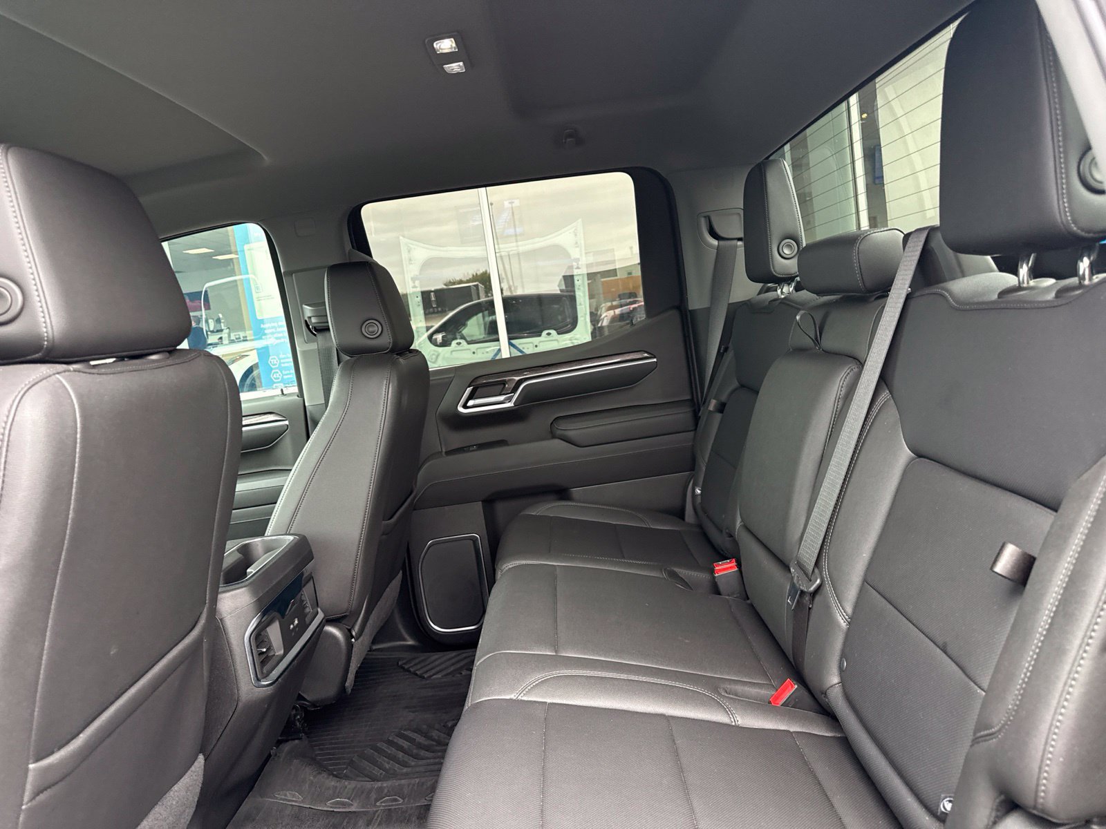 Used 2022 Chevrolet Silverado 1500 LTZ AWD/4WD image 16