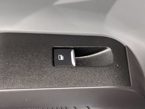 Used 2025 Ford Maverick Lobo AWD/4WD image 28