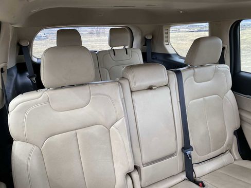 Used 2022 Jeep Grand Cherokee L Limited image 35