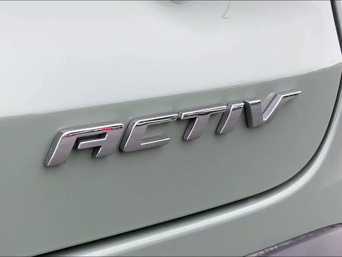 Used 2025 Chevrolet Trax ACTIV w/ Sunroof Package FWD image 10