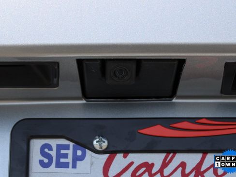 Used 2023 Toyota Sienna XLE image 36