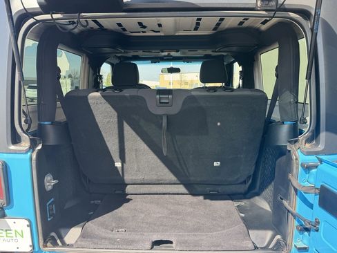 Used 2017 Jeep Wrangler Sport w/ Quick Order Package 24S image 9