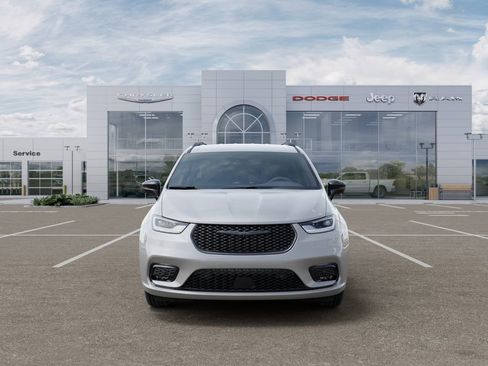 New 2026 Chrysler Pacifica Select w/ S Appearance Package AWD/4WD image 7