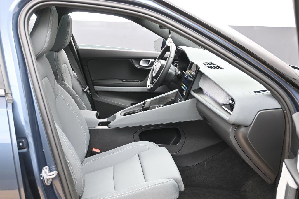 Used 2024 Polestar Polestar 2 AWD/4WD image 25
