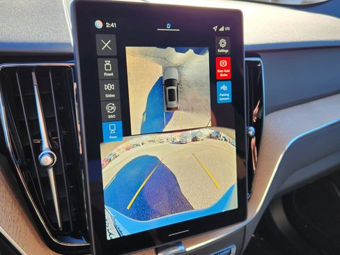 New 2026 Volvo XC60 B5 Plus w/ Climate Package image 11