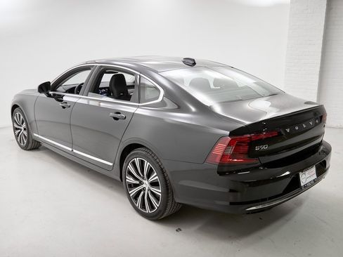 Certified 2025 Volvo S90 B6 Plus image 7