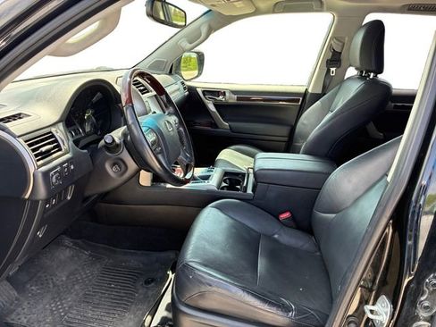 Used 2017 Lexus GX 460 Premium w/ Premium Package AWD/4WD image 11