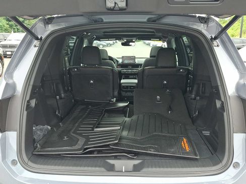 Used 2025 Honda Pilot TrailSport image 28