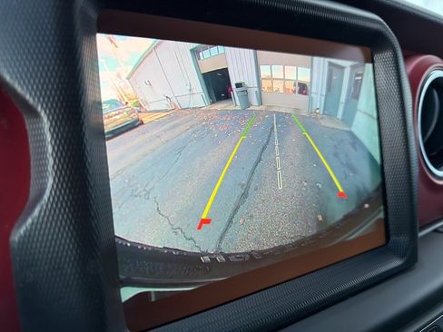 Used 2021 Jeep Wrangler Rubicon image 3