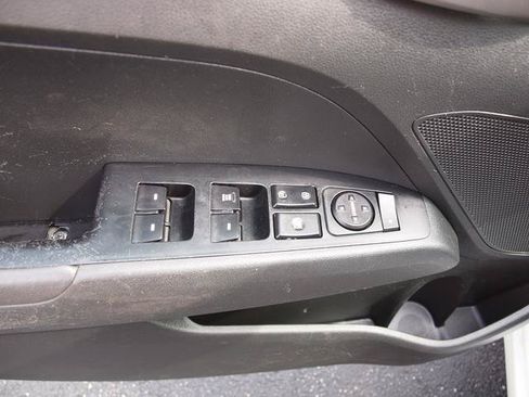 Used 2018 Hyundai Elantra SE FWD image 8