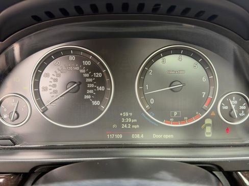 Used 2013 BMW 535i xDrive Sedan AWD/4WD image 31