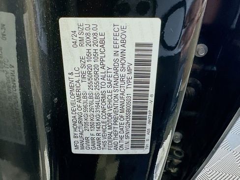 Used 2025 Honda Pilot Sport image 30