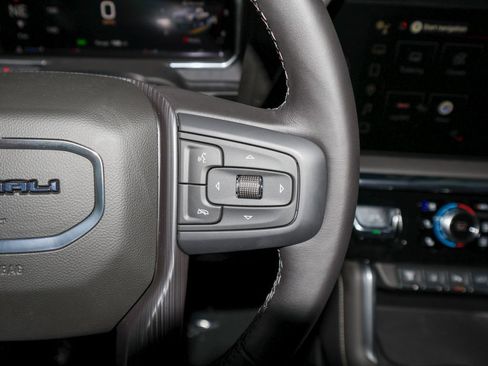 New 2026 GMC Sierra 3500 Denali Ultimate w/ LPO, Black Badging Package AWD/4WD image 23