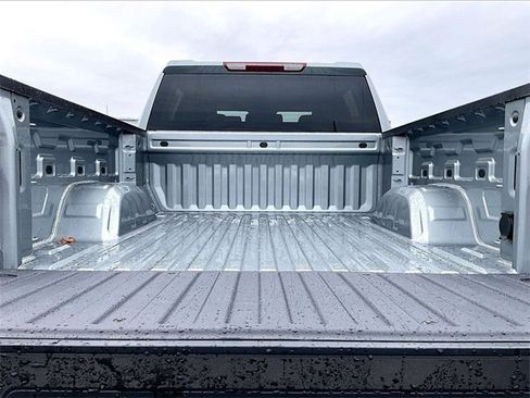 New 2026 Chevrolet Silverado 1500 LT image 15