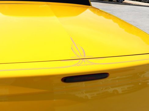 Used 2003 Chevrolet SSR w/ Preferred Equipment Group image 25