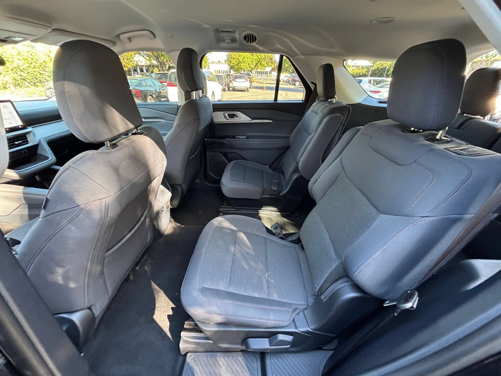 Used 2026 Ford Explorer Active RWD image 26