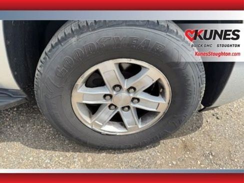 Used 2012 GMC Yukon SLT w/ SLT-2 Equipment Package AWD/4WD image 11