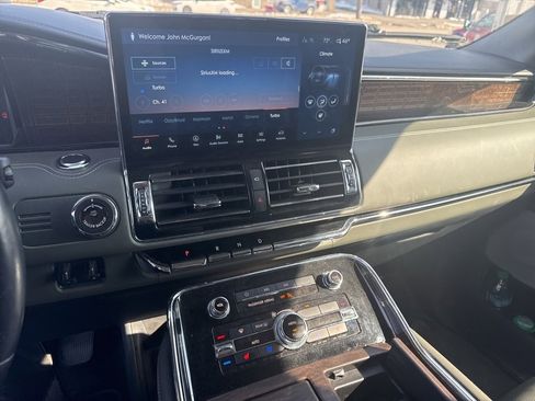 Used 2023 Lincoln Navigator Black Label image 15