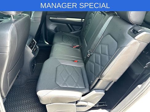 Certified 2026 Volkswagen Atlas SE FWD image 25