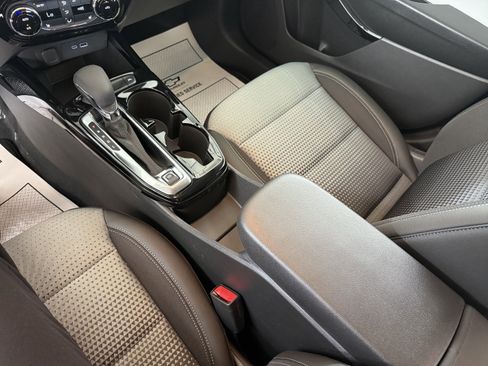 New 2025 Chevrolet Trax LT w/ Driver Confidence Package image 25