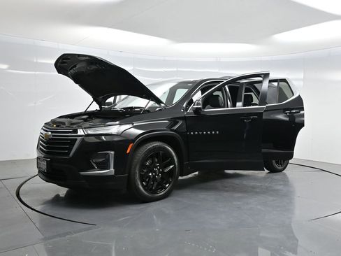 Used 2023 Chevrolet Traverse LT AWD/4WD image 37