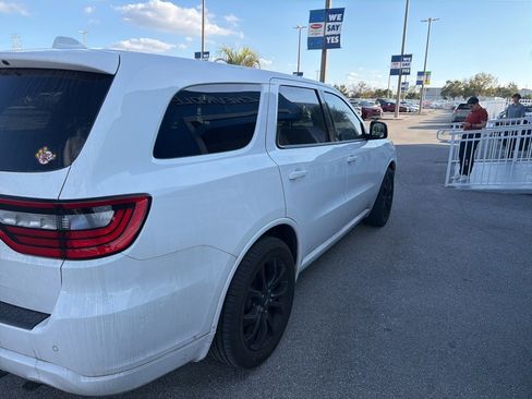 Used 2020 Dodge Durango SXT image 3