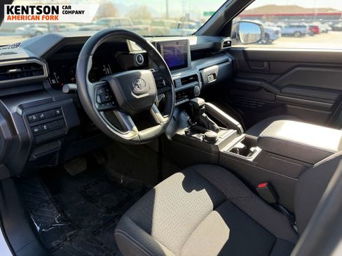 Used 2025 Toyota 4Runner SR5 image 34