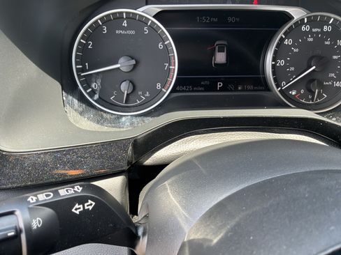 Used 2023 Nissan Pathfinder Rock Creek AWD/4WD image 22