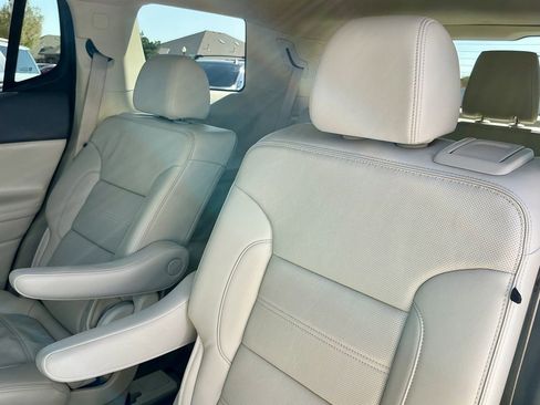Used 2023 GMC Acadia Denali w/ Denali Technology Package image 30