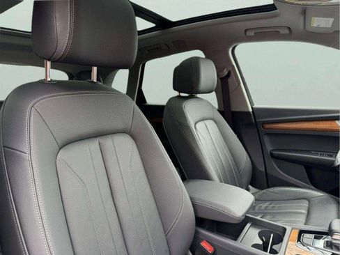 Certified 2023 Audi Q5 2.0T Premium w/ Convenience Package AWD/4WD image 29