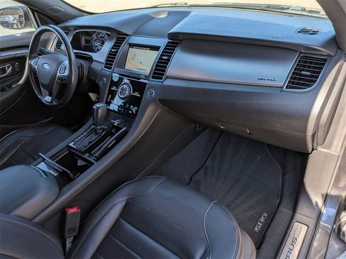 Used 2018 Ford Taurus SHO w/ Driver Assist Package image 31