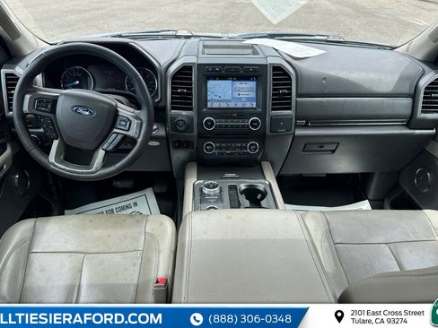 Used 2018 Ford Expedition Max XLT AWD/4WD image 18