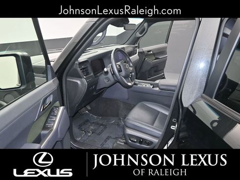 Certified 2024 Lexus GX 550 image 13