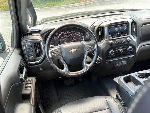 Used 2021 Chevrolet Silverado 1500 LT AWD/4WD image 18