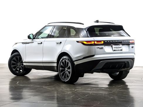 Used 2019 Land Rover Range Rover Velar R-Dynamic SE image 12