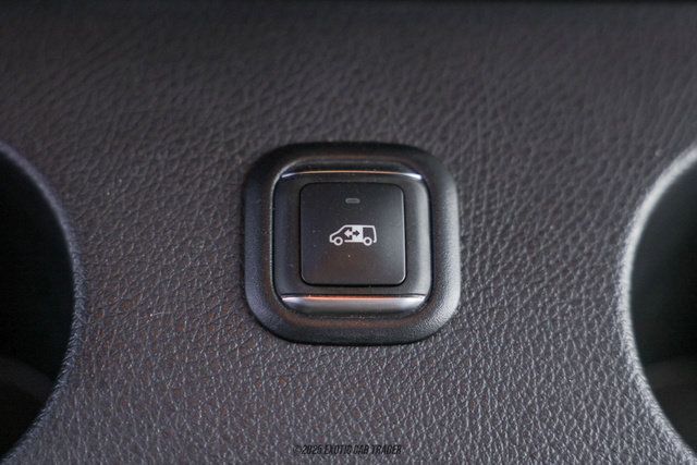 Used 2024 Mercedes-Benz Sprinter 2500 image 36