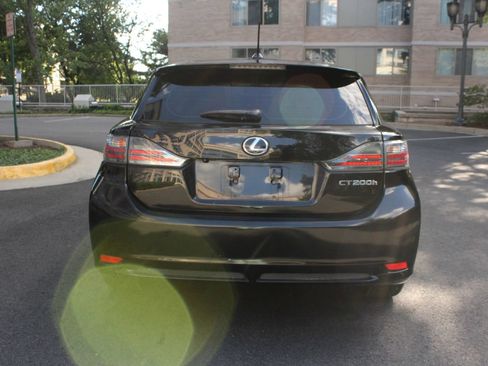 Used 2011 Lexus CT 200h Premium w/ Leather Pkg FWD image 7