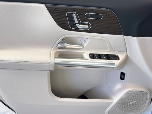 New 2026 Mercedes-Benz GLA 250 4MATIC image 16