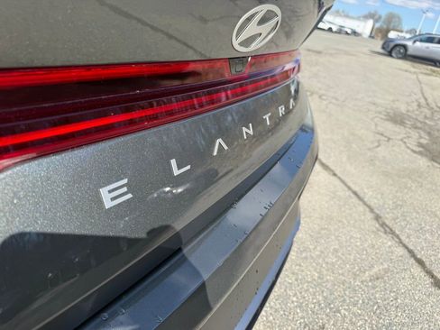New 2026 Hyundai Elantra SEL Sport Premium FWD image 11