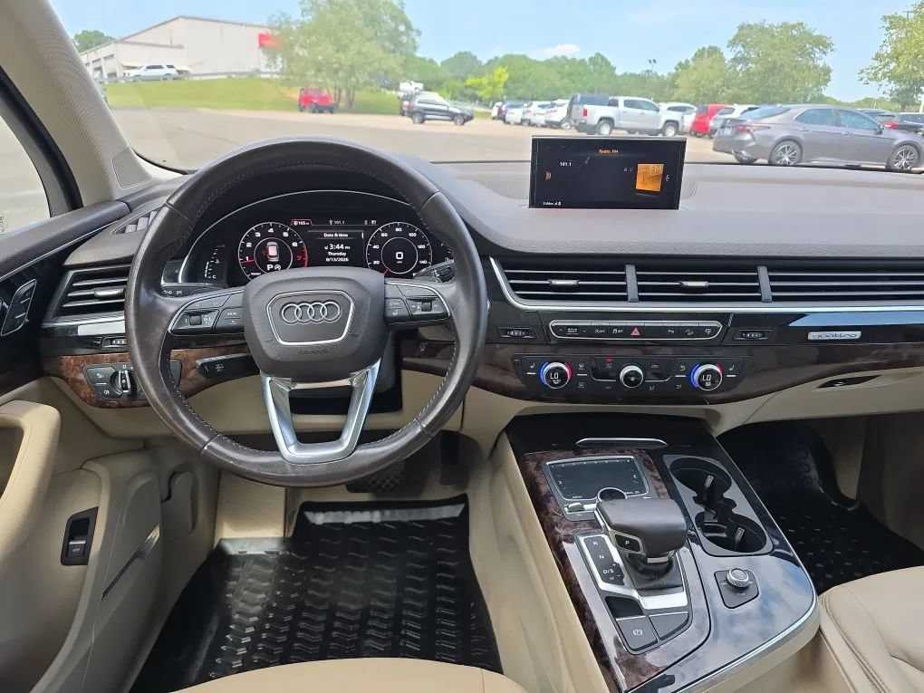 Used 2017 Audi Q7 3.0T Premium Plus AWD/4WD image 14