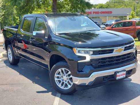 Used 2023 Chevrolet Silverado 1500 LT AWD/4WD image 39