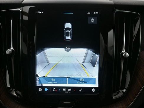 Used 2025 Volvo XC60 B5 Plus w/ Climate Package image 20