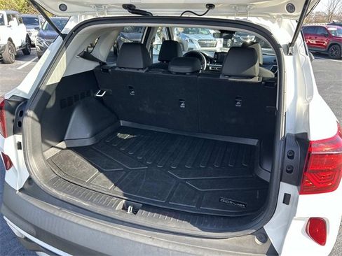 Used 2021 Kia Seltos S image 12