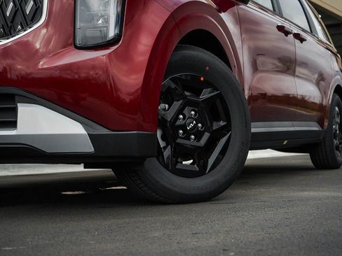 New 2026 Kia Carnival LXS image 6