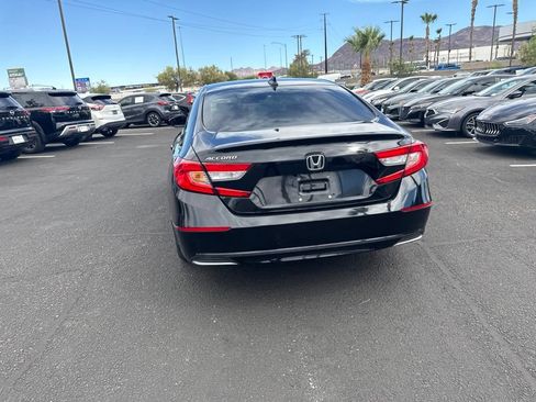 Used 2018 Honda Accord EX image 11