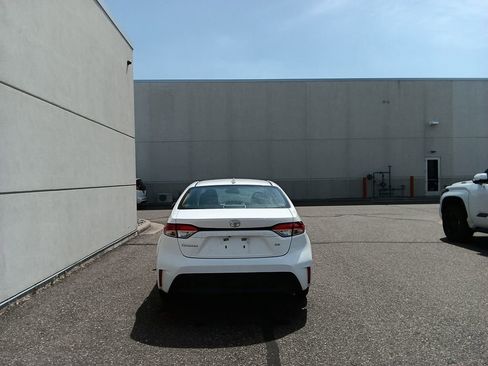 Certified 2024 Toyota Corolla LE FWD image 3