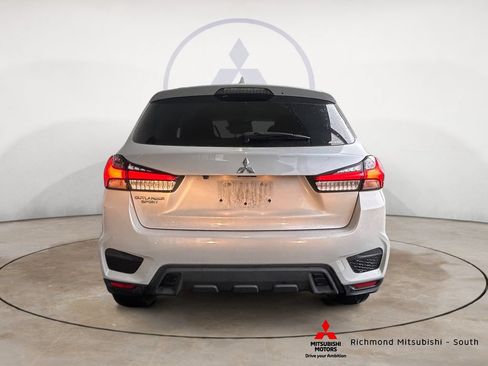 Used 2023 Mitsubishi Outlander Sport ES AWD/4WD image 4