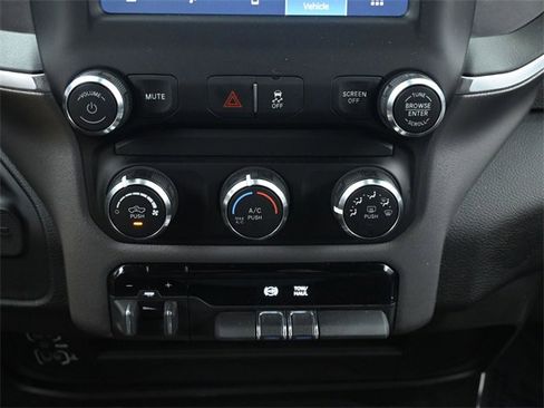 Used 2024 RAM 3500 Big Horn image 32