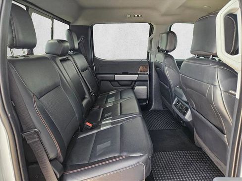 Used 2024 Ford F250 Lariat w/ Lariat Ultimate Package AWD/4WD image 18